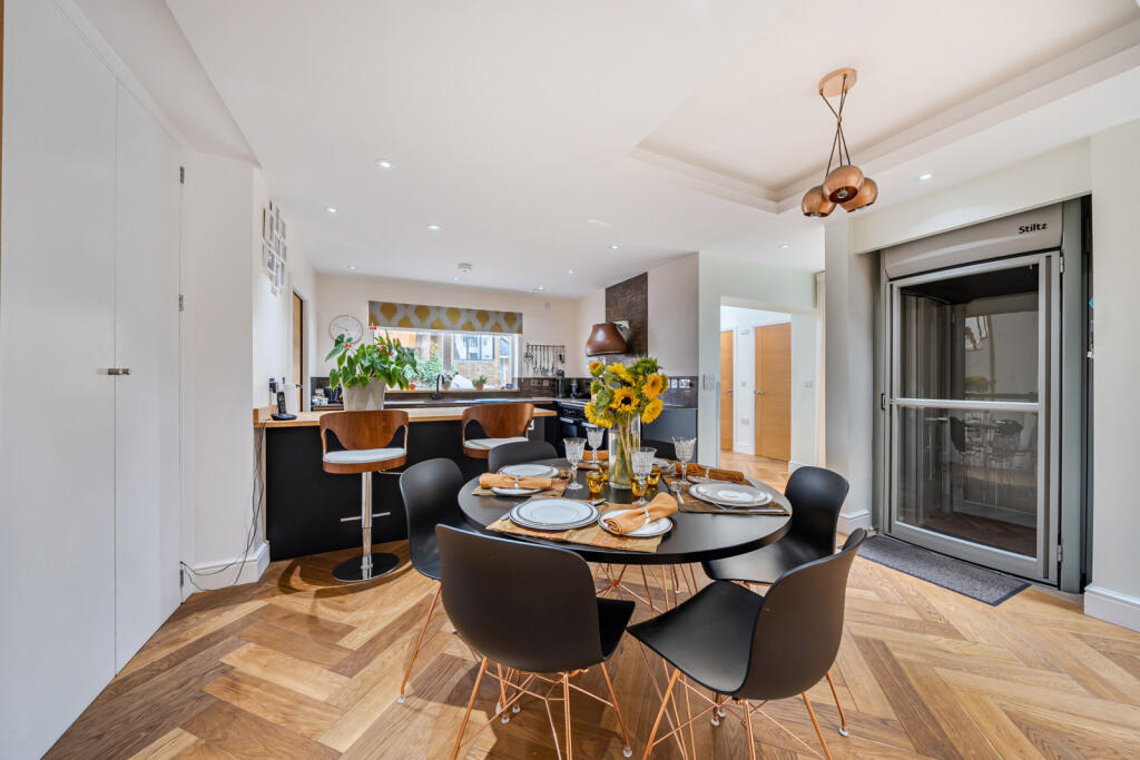 Kitchen/Dinning
