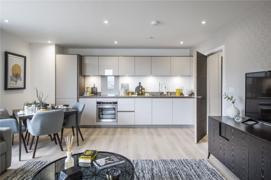 Show Apartment