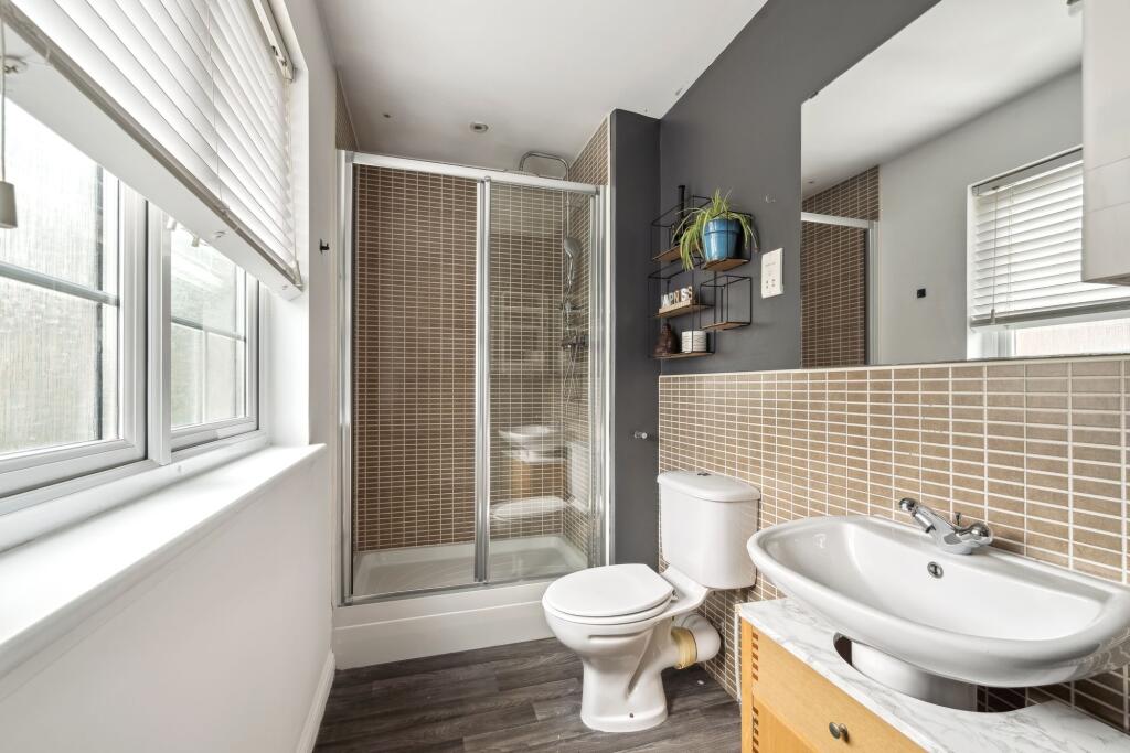 Bedroom One En Suite