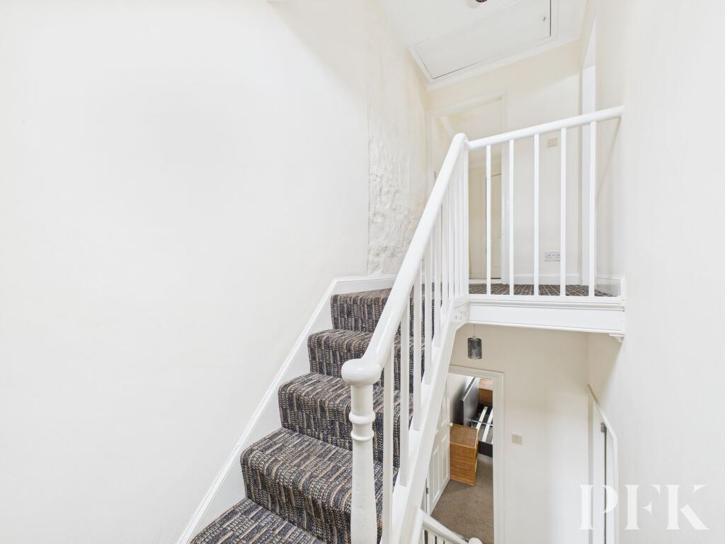 SECOND FLOOR LANDING