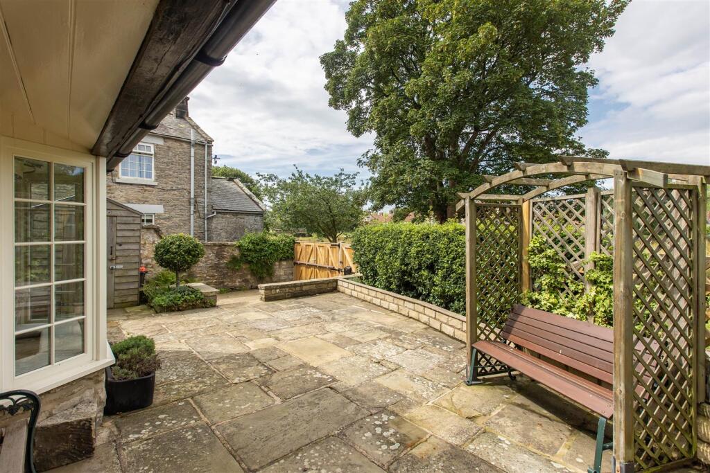 Corner Cottage External-7.jpg