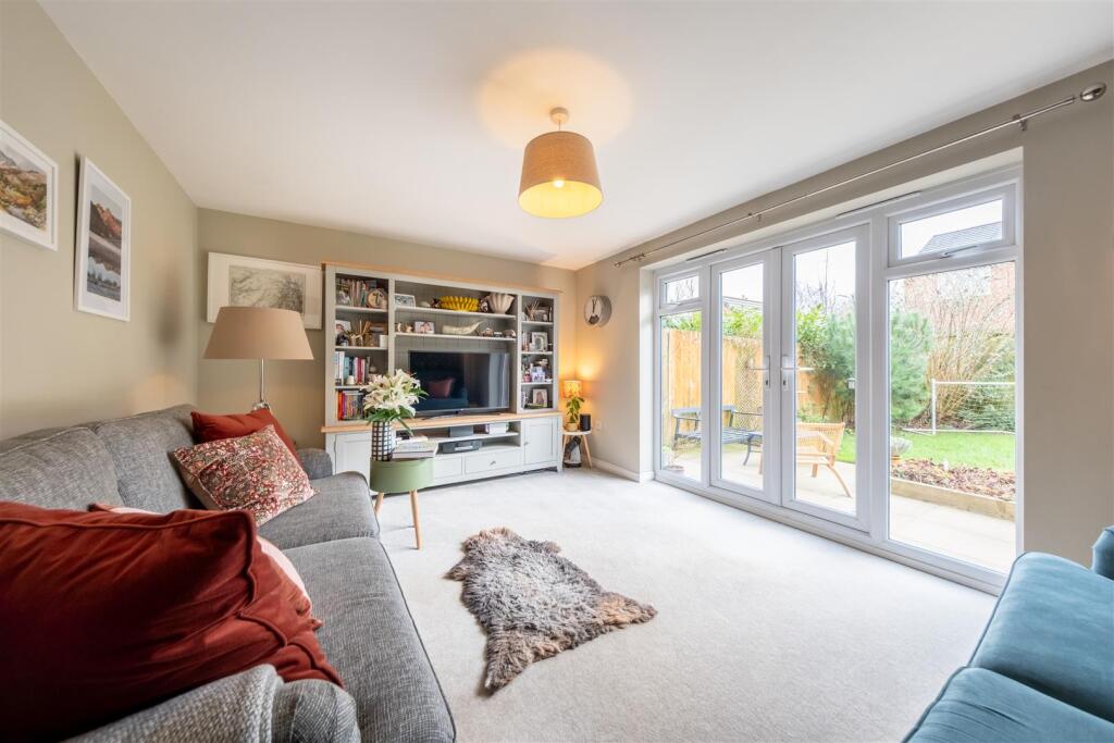 15 Sandford Drive-006.jpg