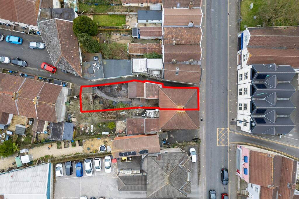 366 Two Mile Hill Road, St George, Bristol BS15 1A