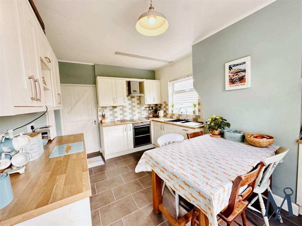 Kitchen Diner