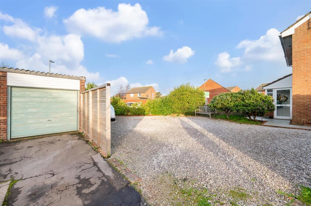 Garage &amp; Driveway.jpg