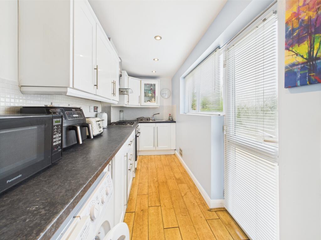 CAM05192G0-PR0067-STILL005