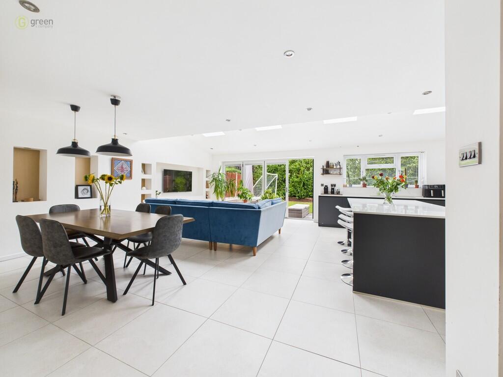 CAM04914G0-PR0194...