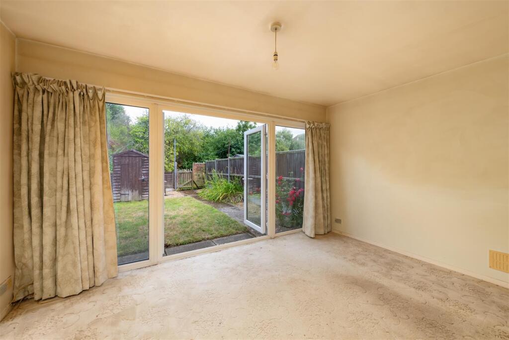 Willow Close, Canterbury