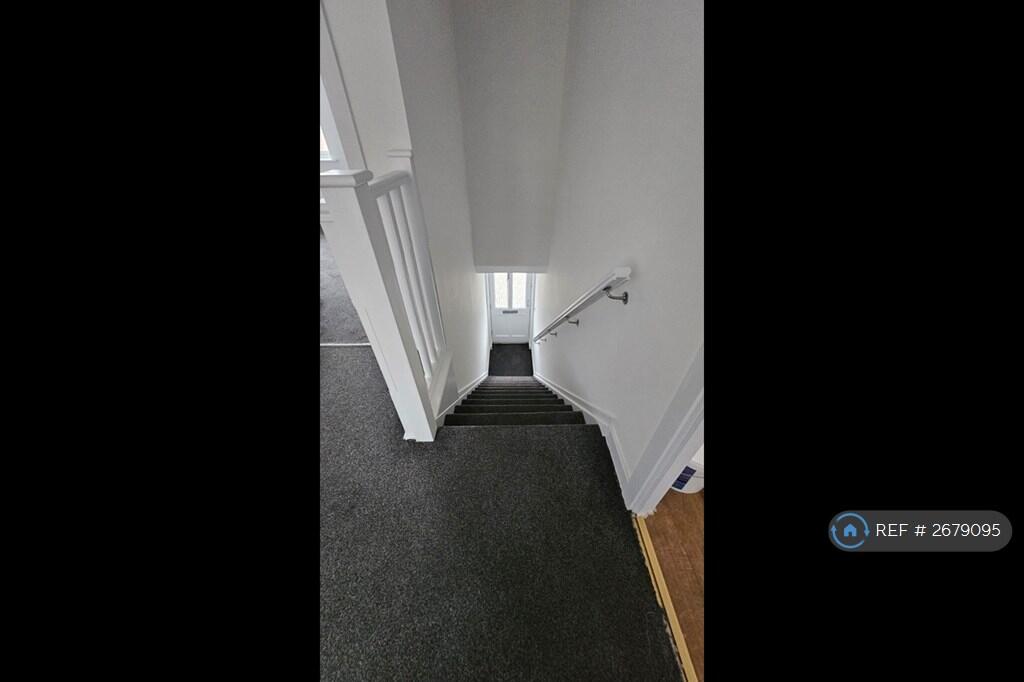 Hallway/Entrance