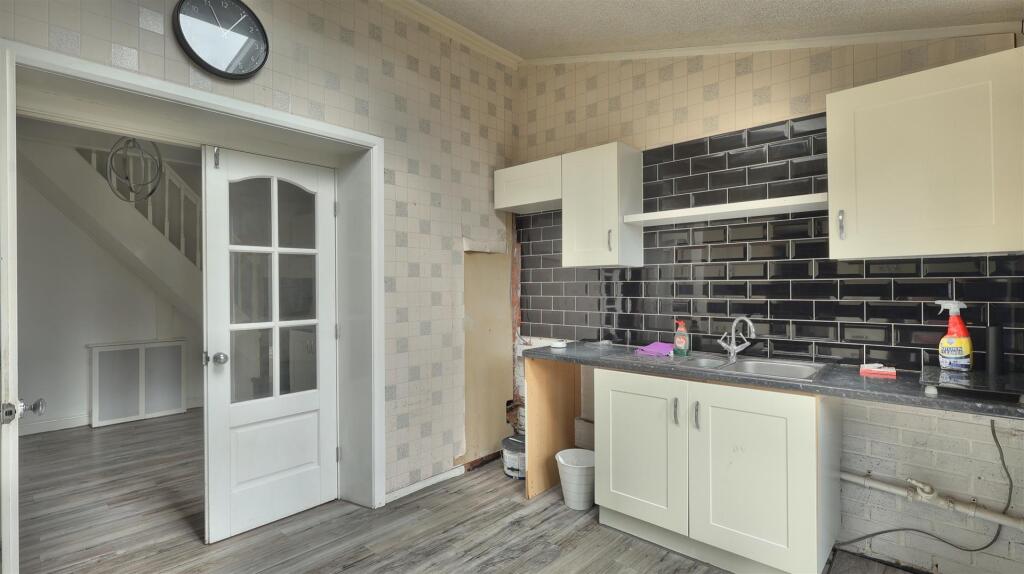 Yewtree Avenue Kitchen