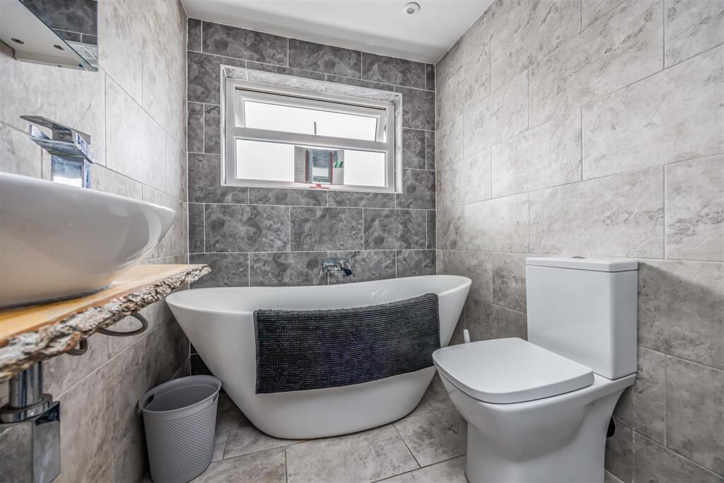 46 Kingscote Road, Waterlooville-Small-PorticoMark