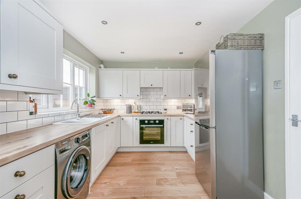 KITCHEN/ DINER