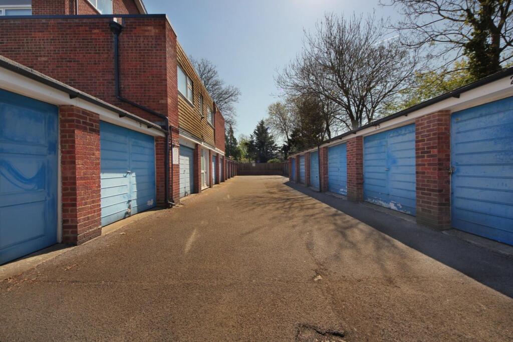 Gv- 26 Gunnersbury Manor (21).jpg