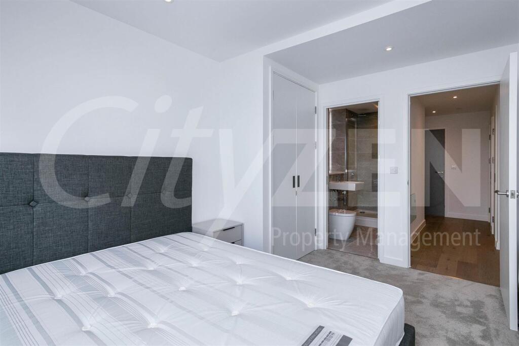 BEDROOM (SIMILAR FLAT)