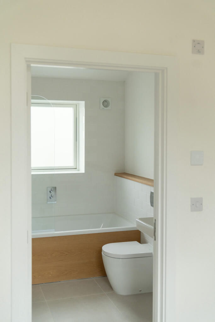 241068 - H01-THORNBOROUGH-PARK-37.jpg