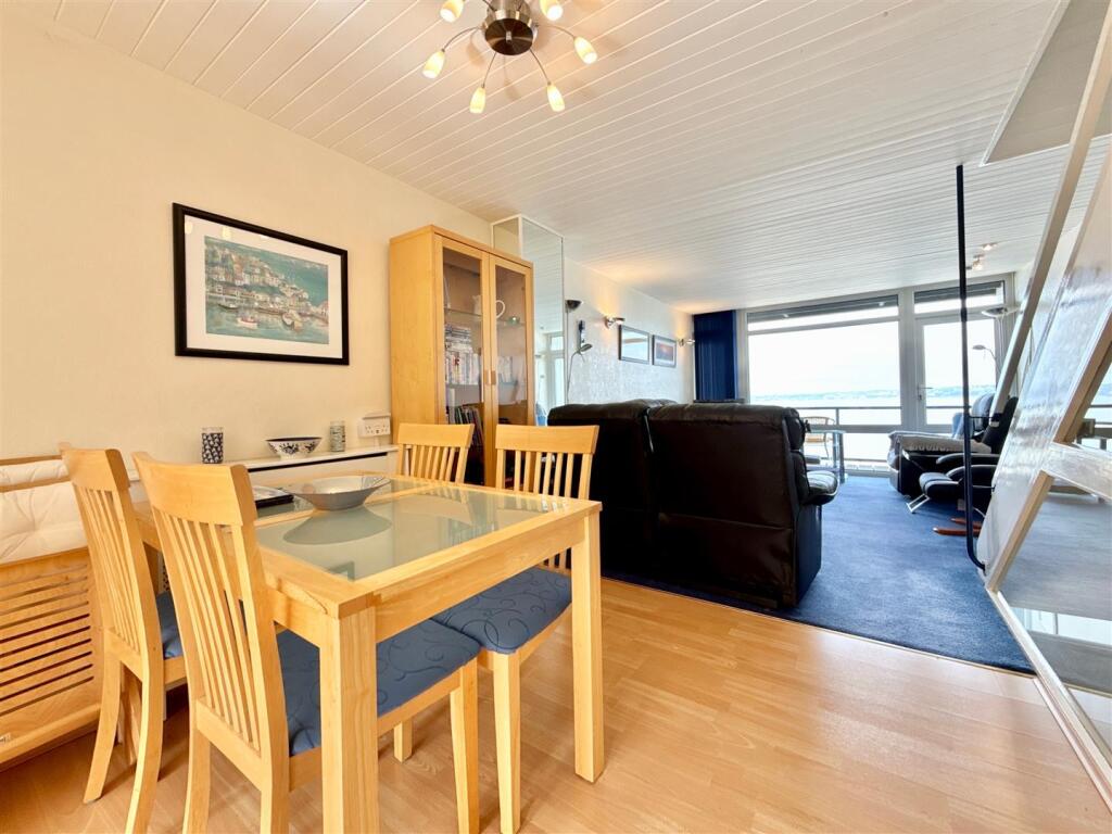 Dining To Lounge.JPG