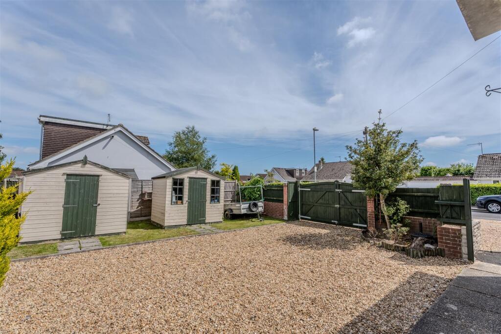 1 Martindale Ave-21.jpg