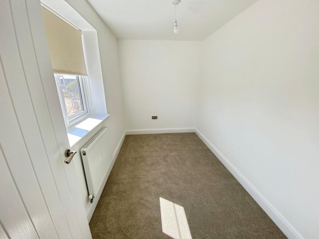 pbox-bedroom-307822.jpg