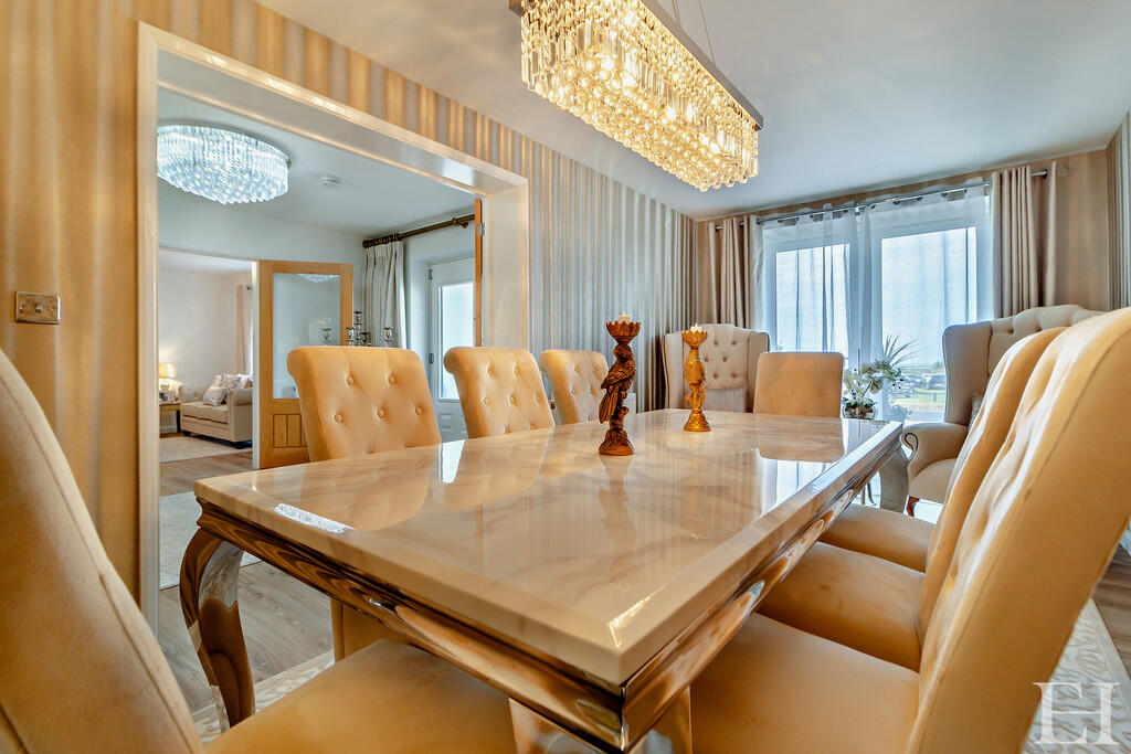 8614983-interiorW...