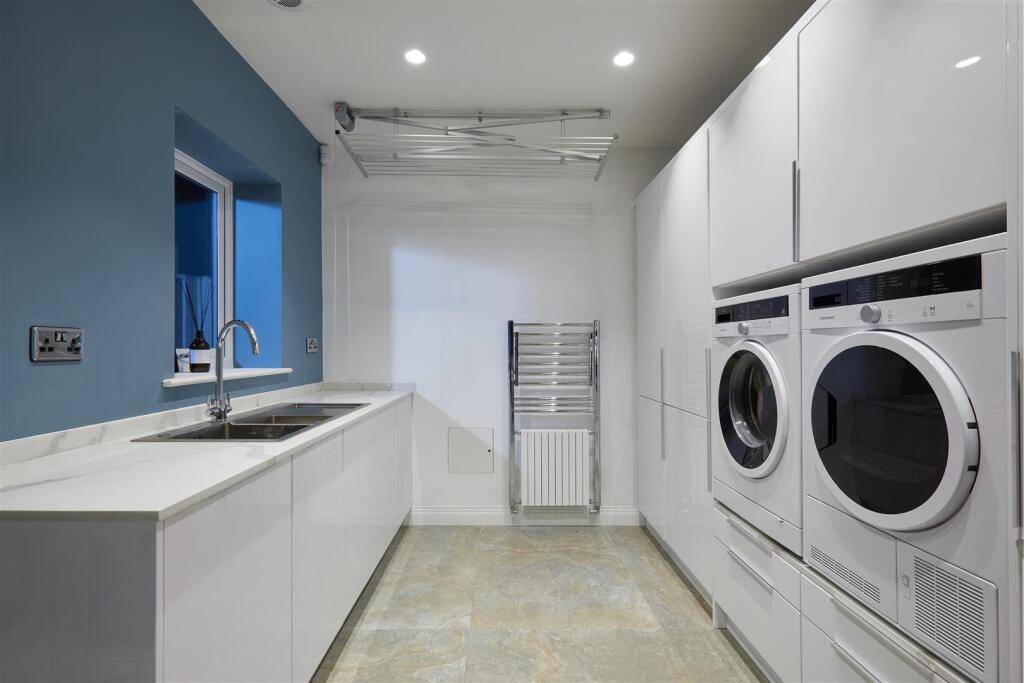 Broad View_Interior_034.jpg