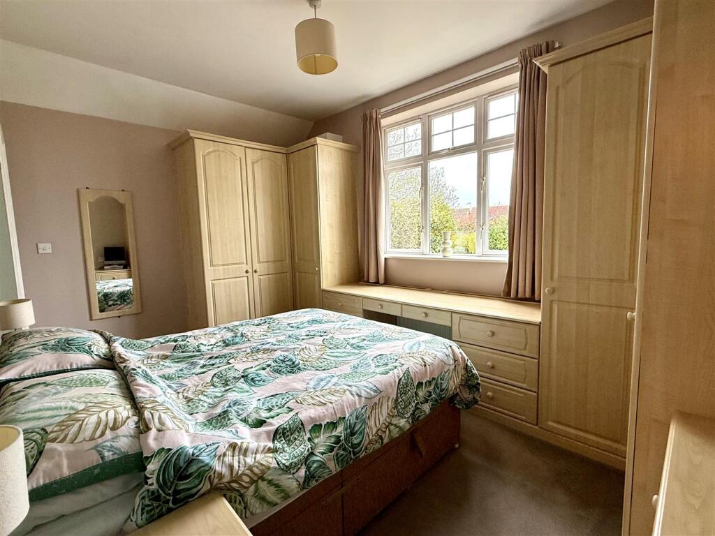 26 Welton Bed.jpg