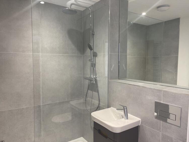 4 break bathroom