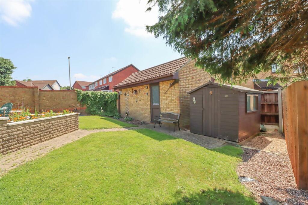 1 BANNISTER GREEN OUTSIDE-4.jpg