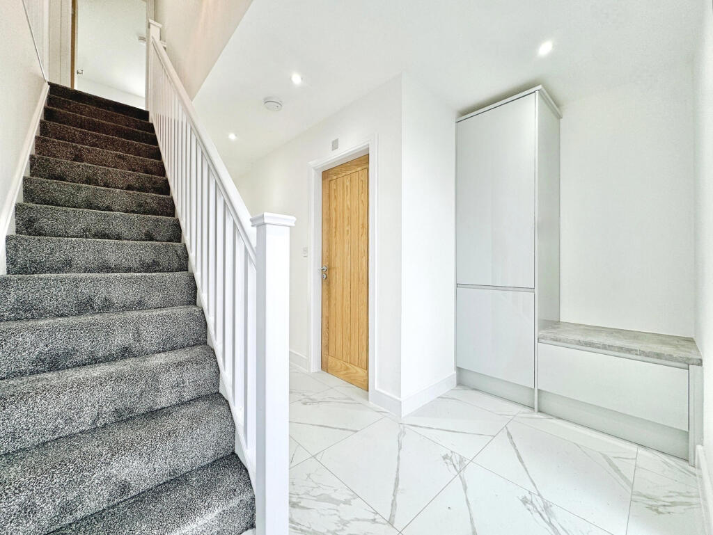 25 Keswick Close, Birstall