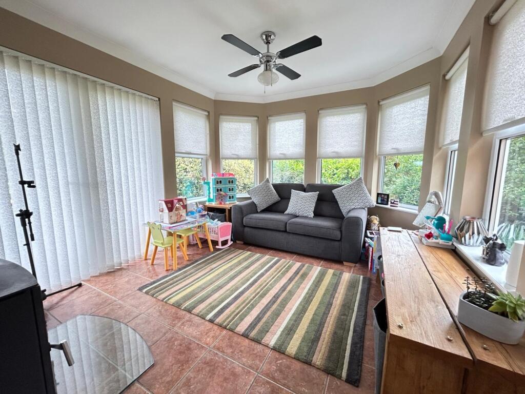 06a1c2ca-6f21-4781-8b37-79bc016fb222