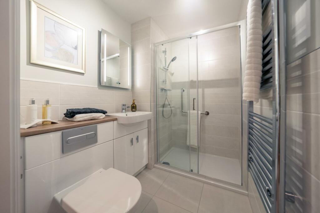 Show Apartment Shower Room  
