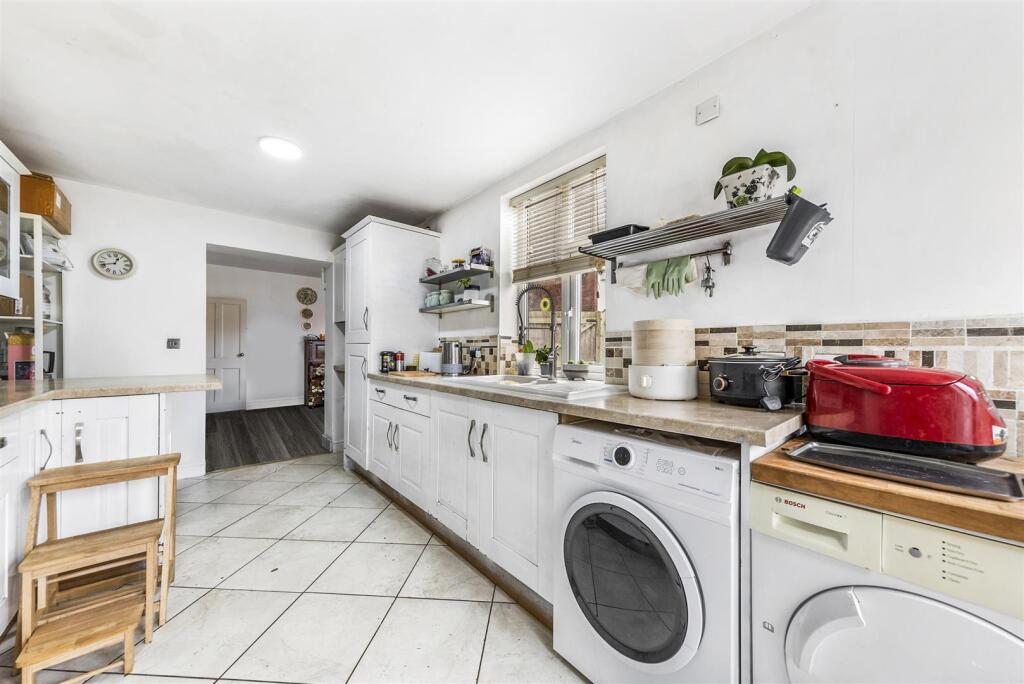 Kitchen/Breakfast Room