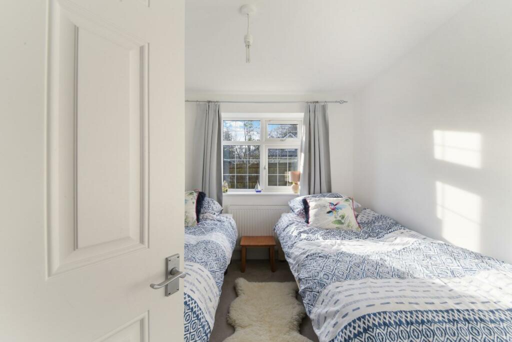 COPLEIGH DRIVE, JARDIN COTTAGE-15.jpg