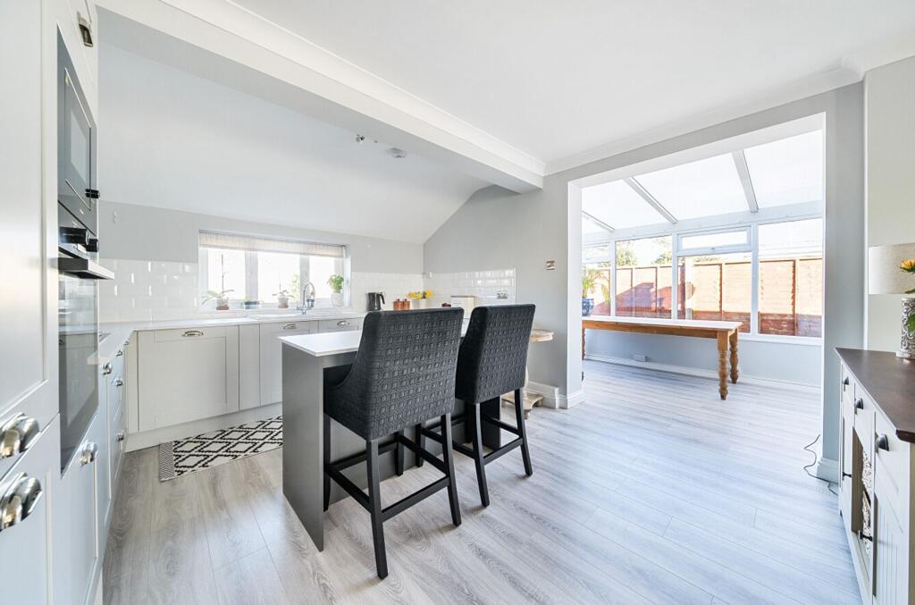 Open Plan Living/Dining Room/Kitchen