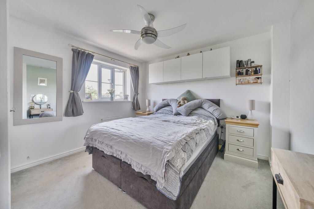 1296998-44-682c4e...