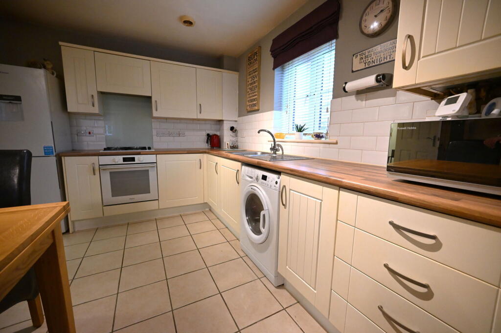 Tenor Drive, Hoo, Rochester, ME3 9GZ