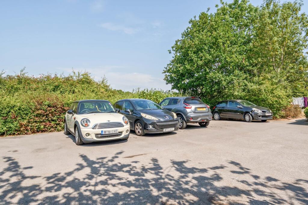 1340270-1-689b45fc7d183