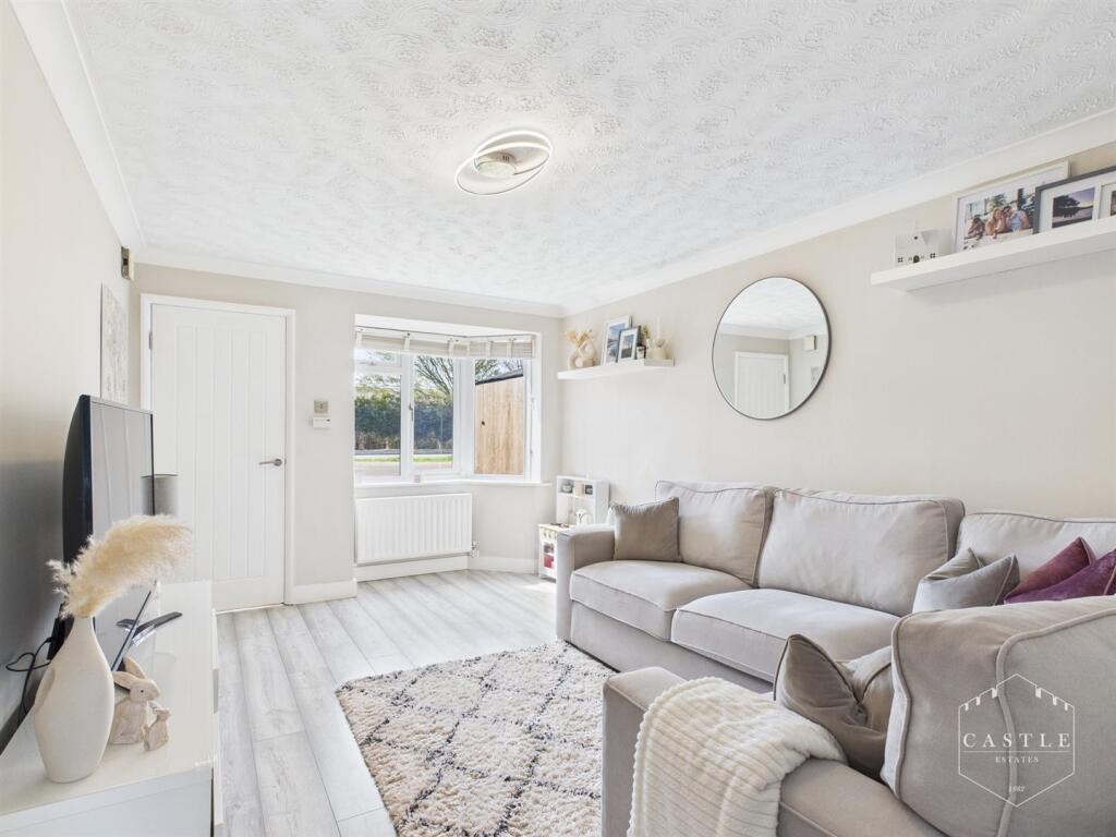 SPACIOUS LOUNGE