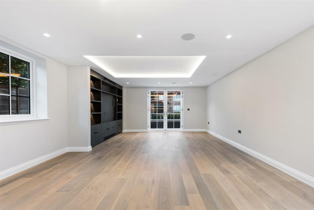 1001202311_GRIGG_Plot 8 1 The Drive _WD7 7BZ_021.j