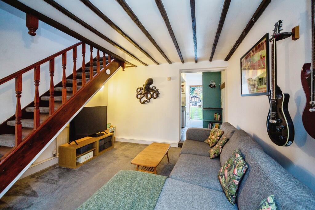 Lounge/Dining Room