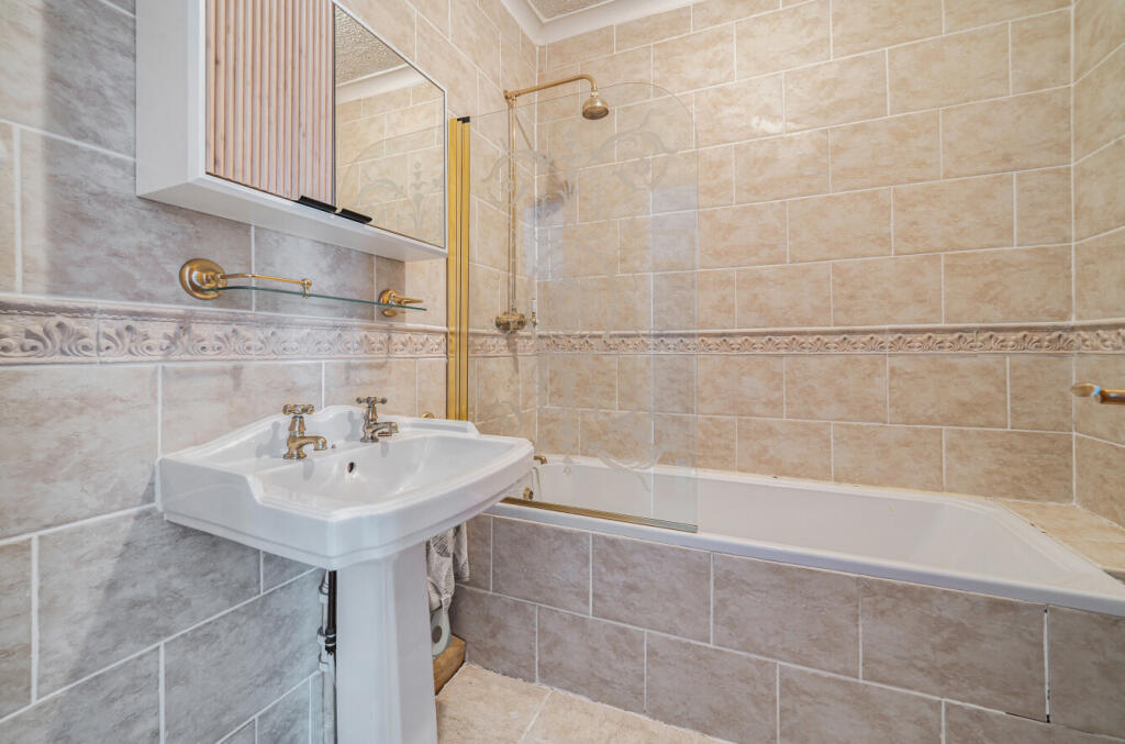 1318230-15-685ecd...