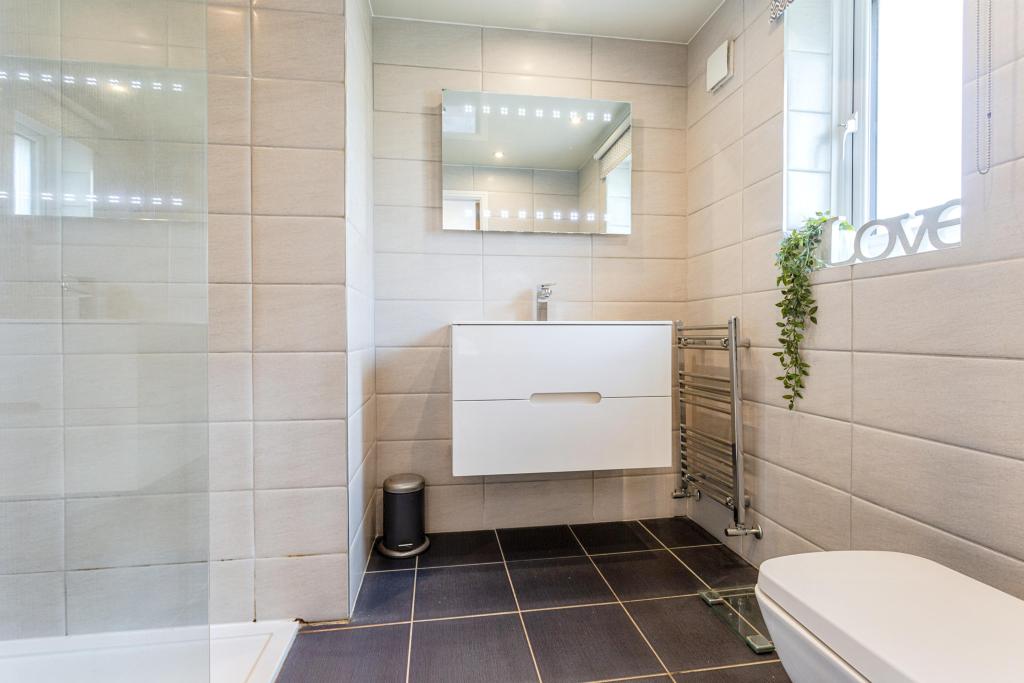 Master En-suite