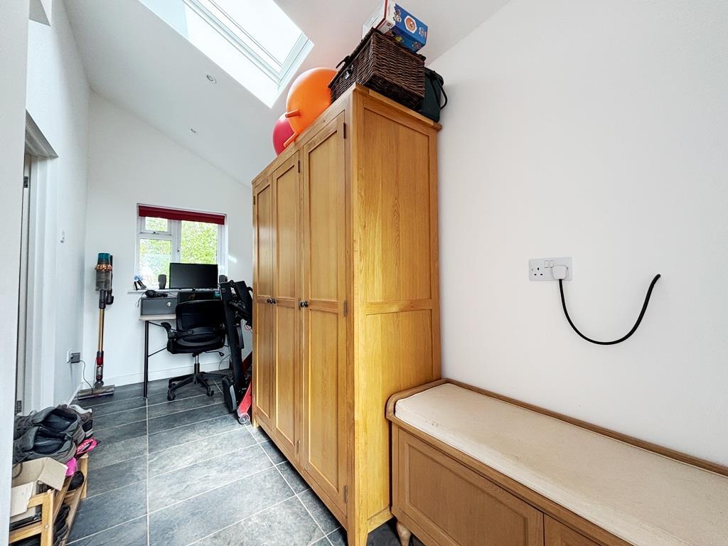 Study SpaceBoot Room.JPG