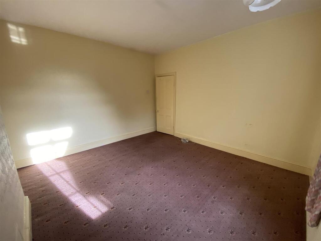 Bedroom no.2 rear double: