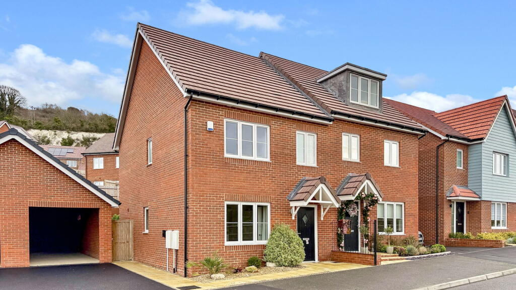 Worrell Drive, Wouldham, Kent, ME1 3GE