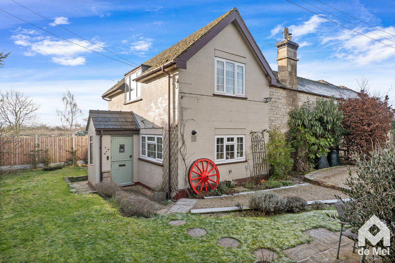 Southam Fields Farm, Meadoway, Bishops Cleeve, Chletenham, GL52