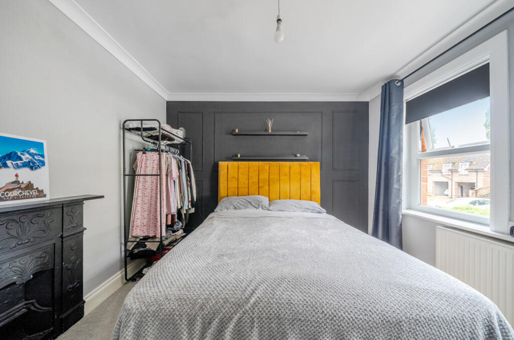 1348730-7-68c13e0...