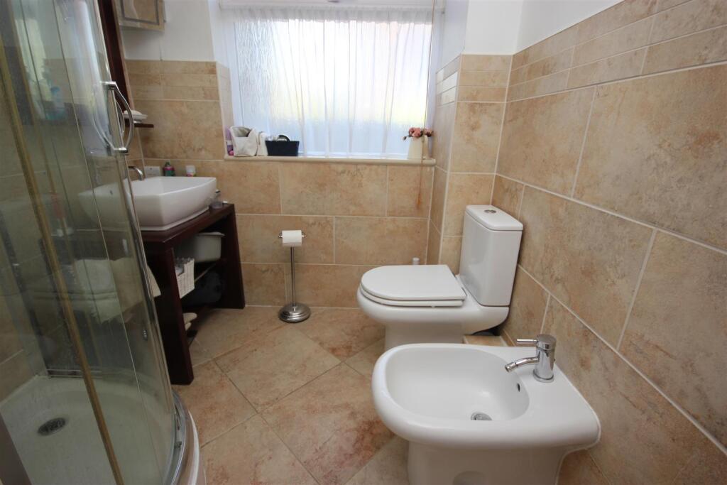 shower room.JPG