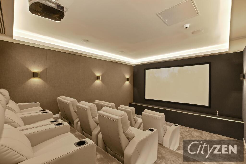 RESIDENTS CINEMA