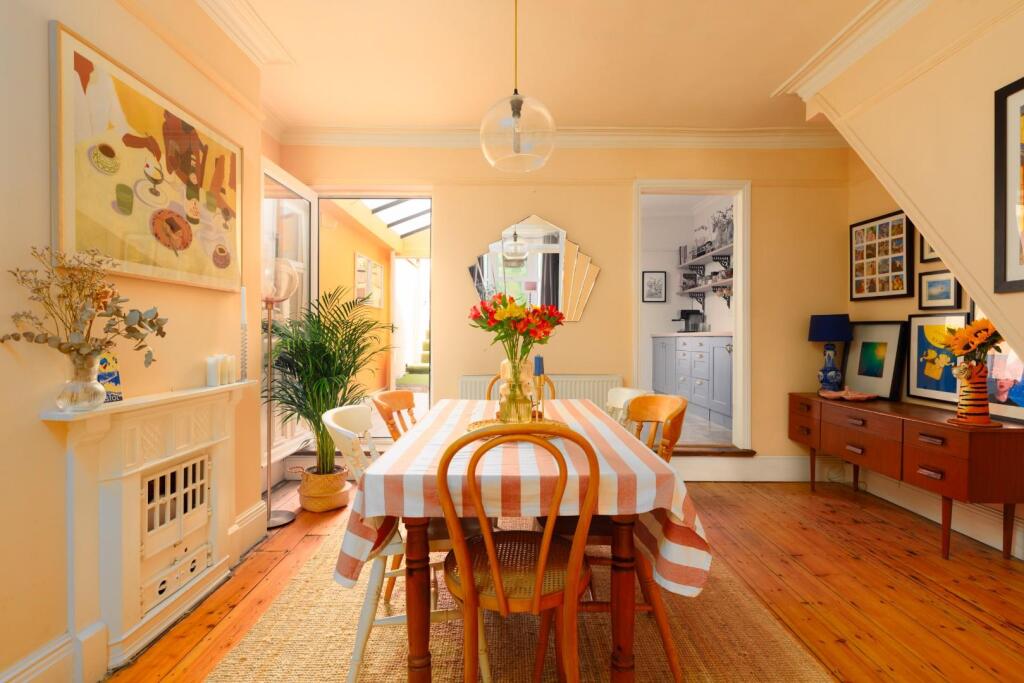 52 Newbridge Road-22.jpg