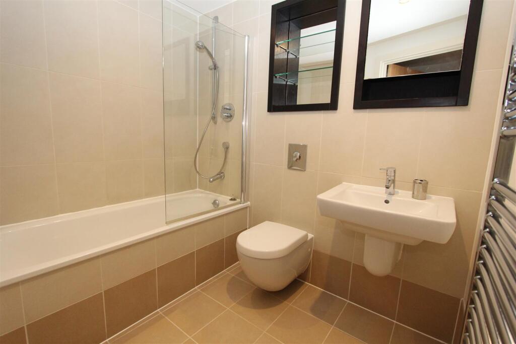 Bathroom.JPG